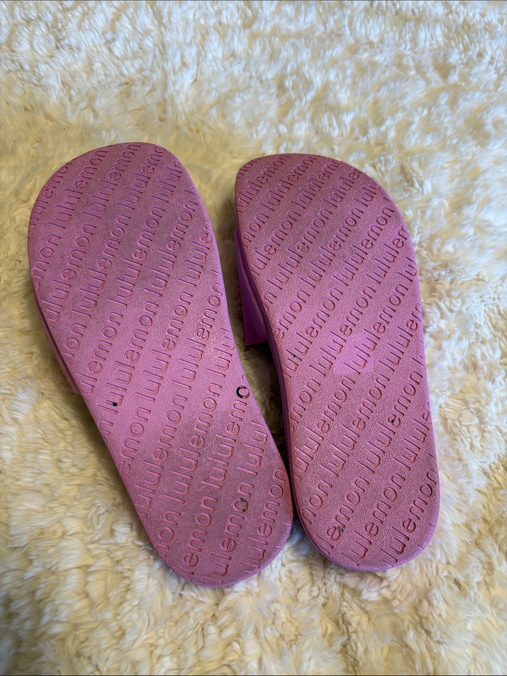 lululemon athletica Women's Restfeel Slide Sandals in Lavender/Pink - Picture 3 of 5
